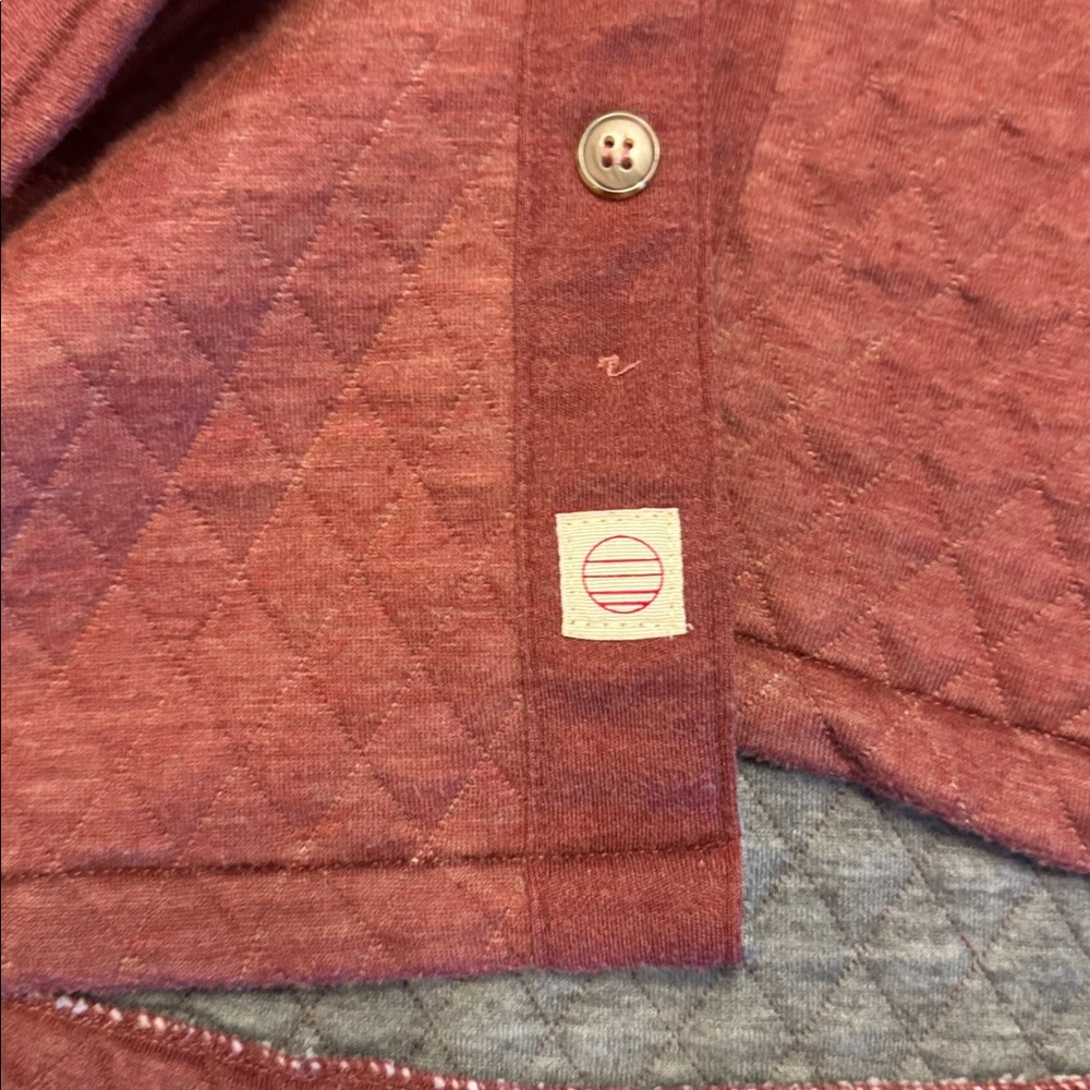 Marine Layer Men’s Corbet Quilted Overshirt in Red, size Large - Picture 2 of 5